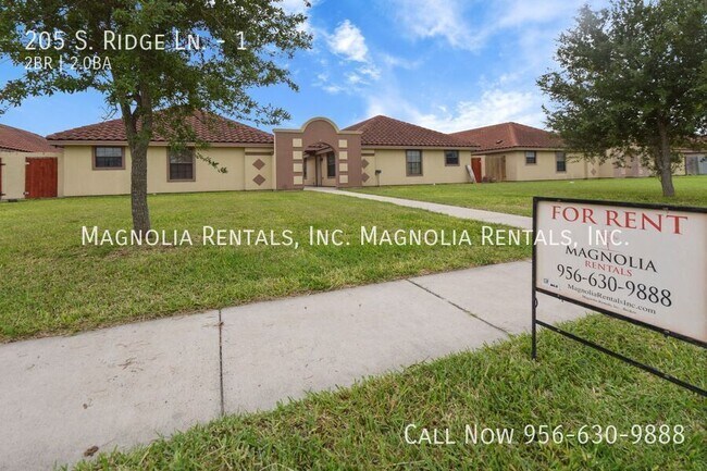 Building Photo - 205 S Ridge Ln