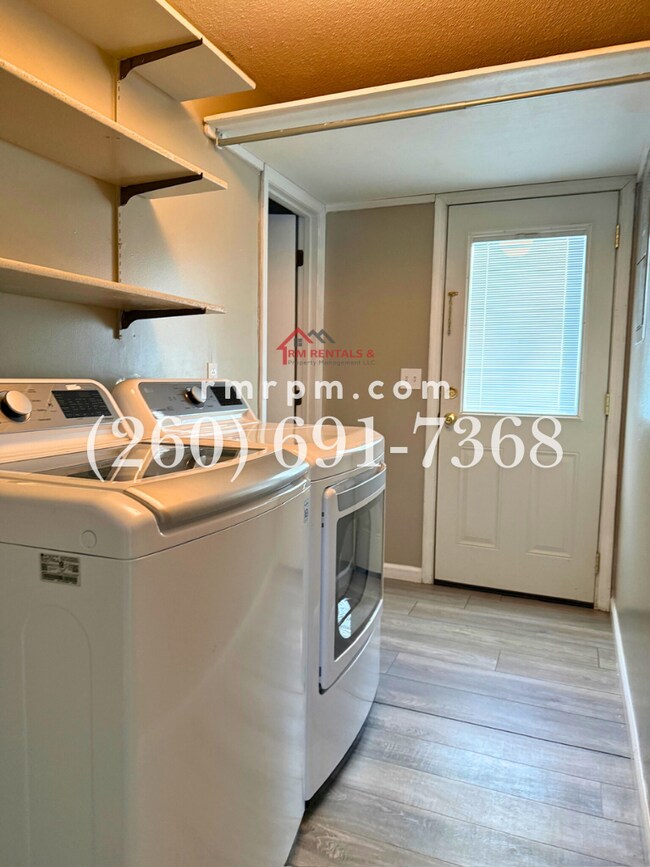 Building Photo - 6315 W 465 N