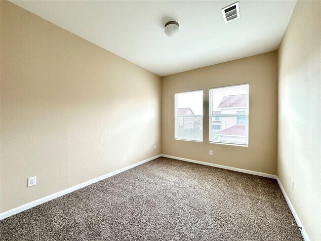 Building Photo - 8706 Torcello St