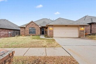 Building Photo - 17029 Woodvine Dr