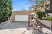 Building Photo - 3951 Marvin St