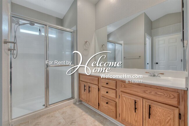 Building Photo - 3943 Aspendale Dr