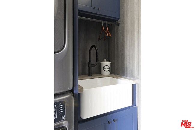 Building Photo - 1772 Orange Grv Ave