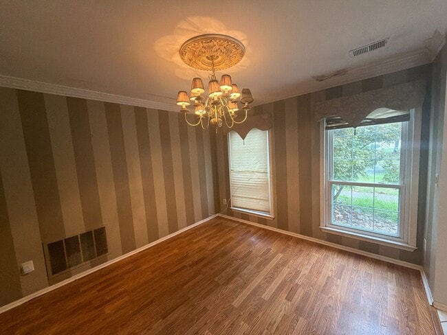 Building Photo - 8 Lindner Ln