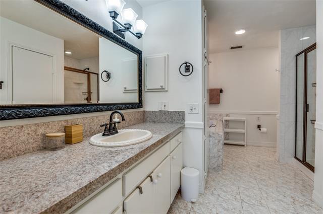 Building Photo - 1112 Kings Hwy