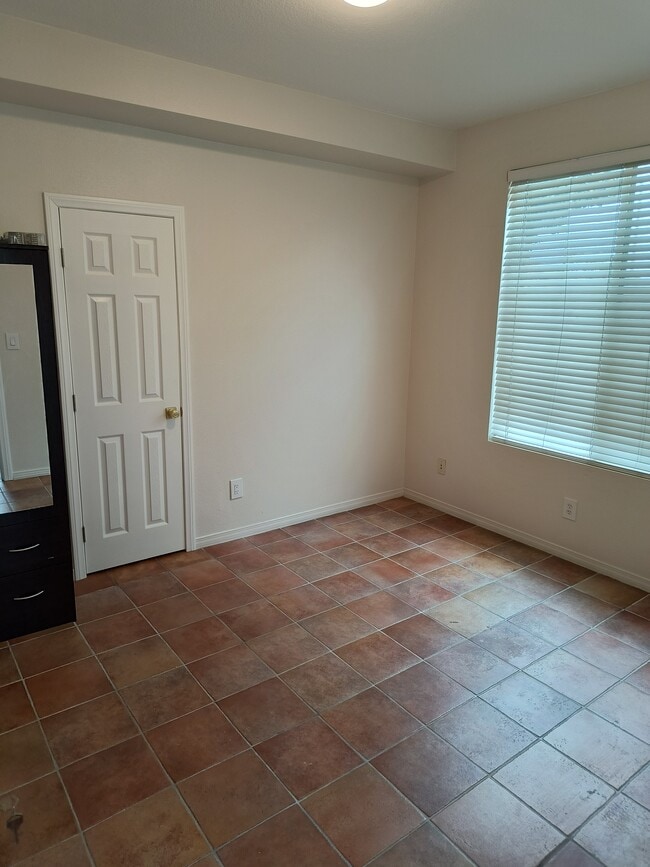 Building Photo - 6288 Susana St