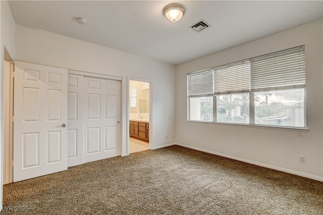 Building Photo - 136 Ultra Dr