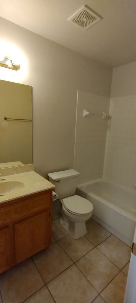 Building Photo - 3707 Dustin Ct