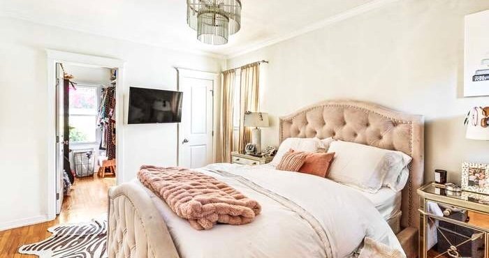 Building Photo - 5351 Packard St