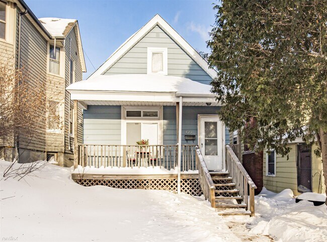 Building Photo - 2 br, 1 bath House - 422 North 15th Avenue...