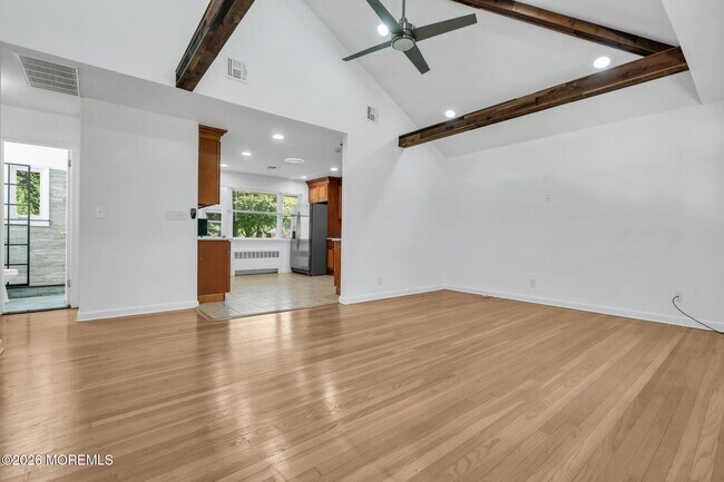 Building Photo - 115 Heulitt Rd