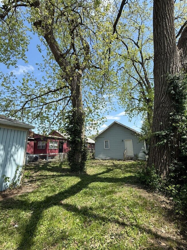 Building Photo - New Listing! 3BR/1BA home in North Brookside Park