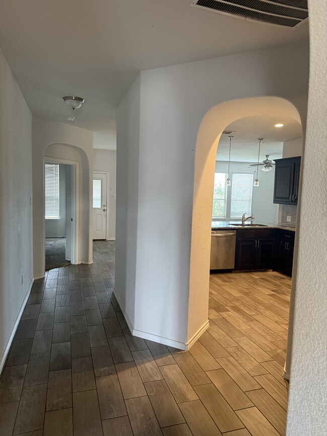 Building Photo - 10312 Lastrup Dr