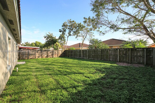 Building Photo - 10270 SW 225th Ln