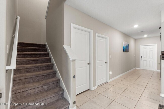 Building Photo - 194 Argyll Dr
