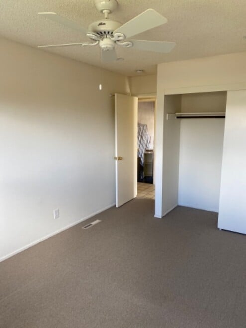 Building Photo - 4371 Hoen Ave