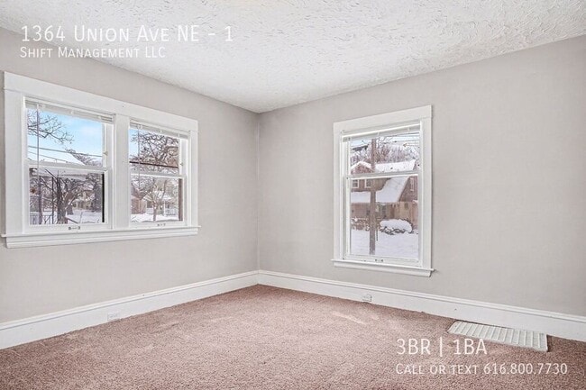 Building Photo - 1364 Union Ave NE