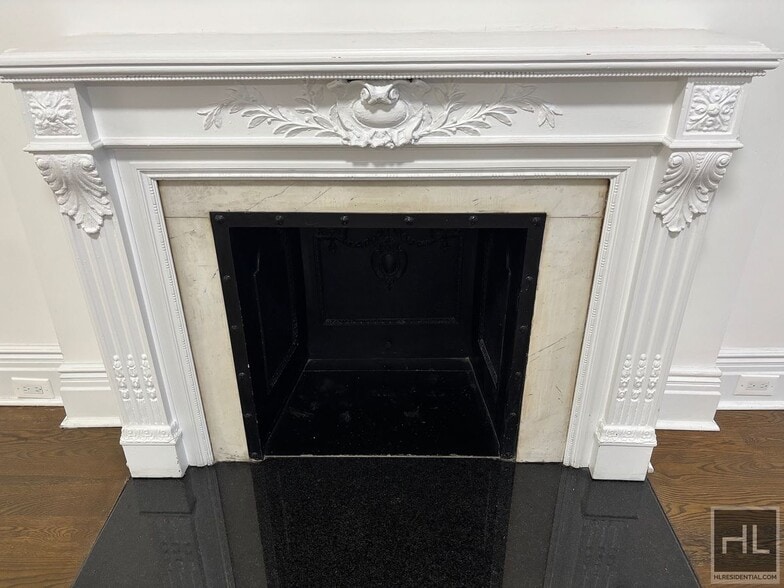 Building Photo - WEST 58 STREET