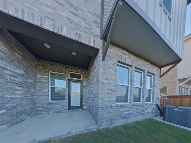 Building Photo - 5468 Sandstone Dr