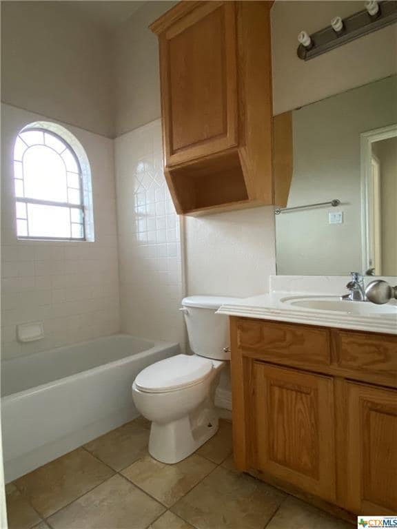 Building Photo - 502 Irish Ln