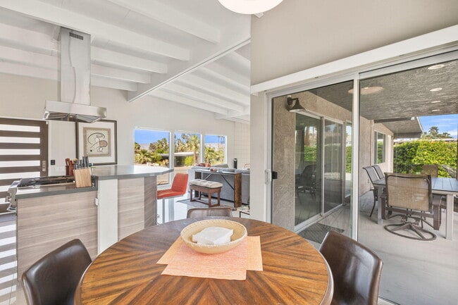 Building Photo - 73409 Little Bend Trail