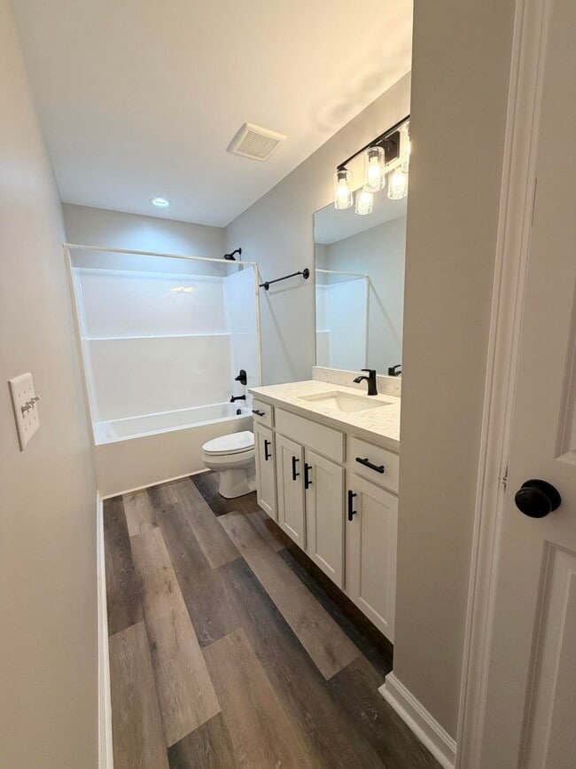 Building Photo - 7020 Caravan Dr