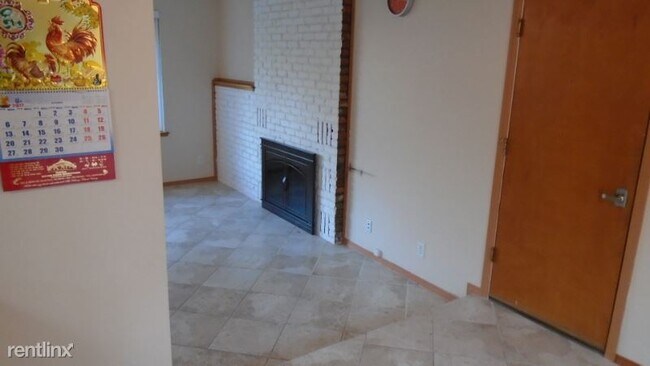 Building Photo - 3 br, 2.5 bath House - 19120 48th Ave W