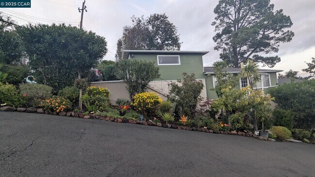 Building Photo - 1672 Terrace Road,Walnut Crk