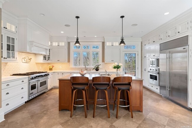 Building Photo - 31 Elm Sea Ln