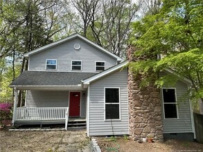 Building Photo - 304 Rangoon Ct