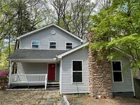 Building Photo - 304 Rangoon Ct