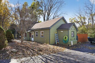 Building Photo - 1036 Guerin Rd