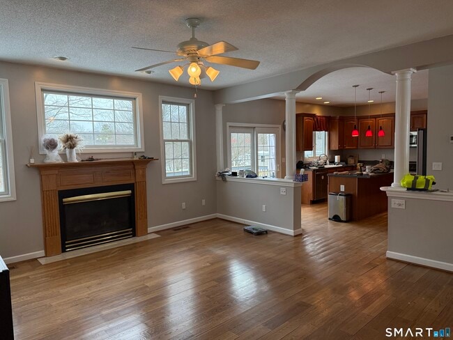 Building Photo - 104 Valley View Rd