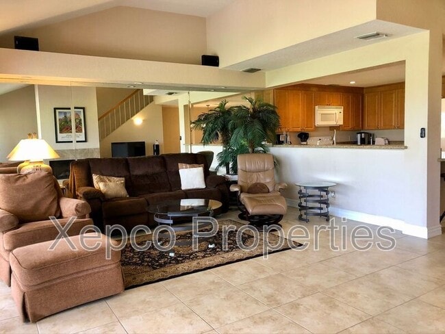 Building Photo - 77642 Woodhaven Dr S