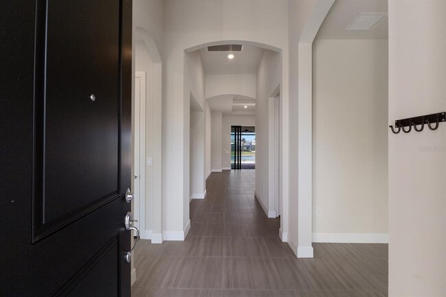 Building Photo - 712 Sigsbee Loop