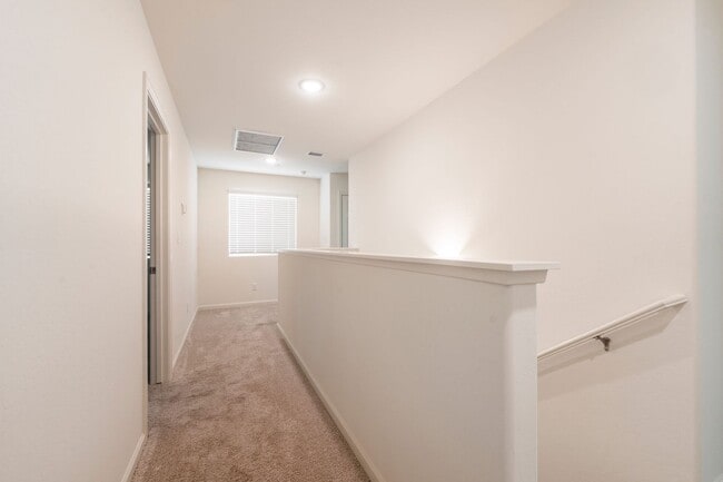 Building Photo - 6313 E Meritage Dr