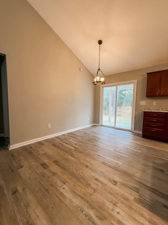 Building Photo - 28 W F Magers Rd