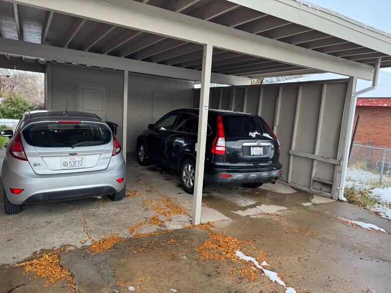 Parking/Storage - 2059 N 250 W