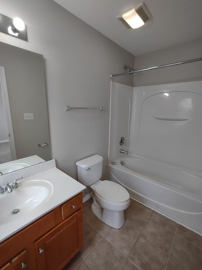 Building Photo - Beautiful Home located in the McCoy Crossing Community!