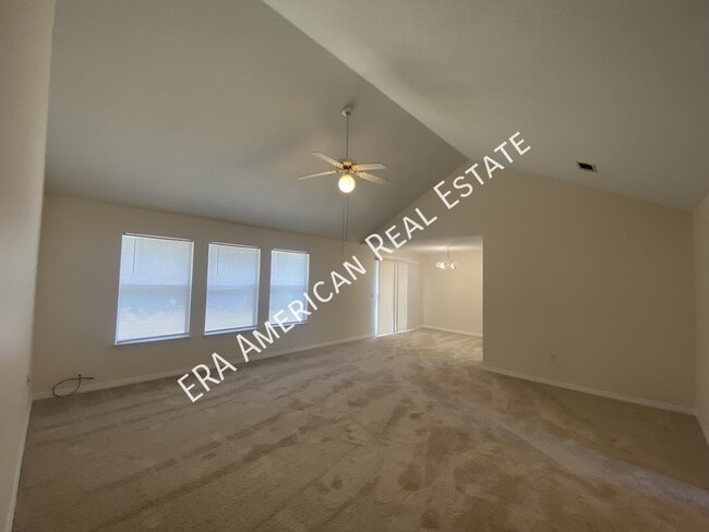 Building Photo - 7468 Woodmont Rd