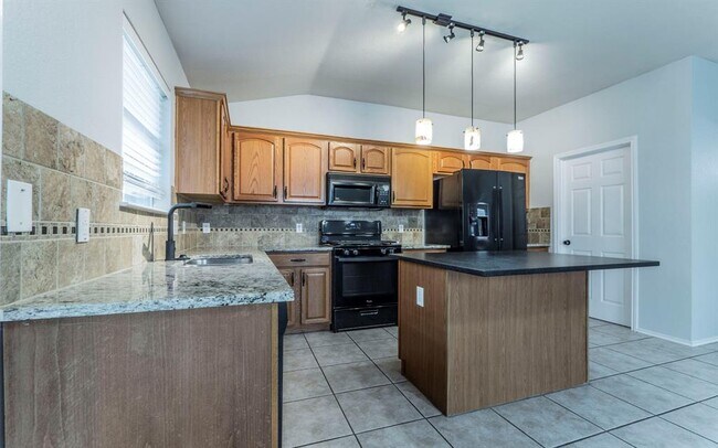Building Photo - 3224 Arroyo Bluff Ln
