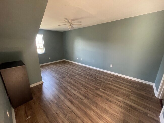 Bedroom - 3315 King Bradford Dr