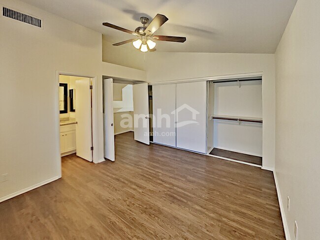 Building Photo - 1345 N Brittany Ln