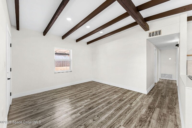 Building Photo - 2295 Allan Adale Rd