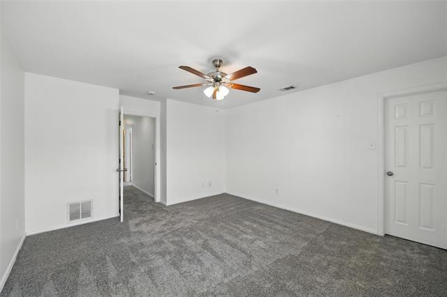 Building Photo - 9846 Cedarcrest Dr