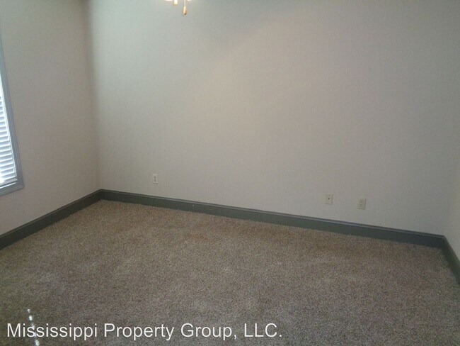 Building Photo - 3 br, 3 bath House - 101 Mondrian Place