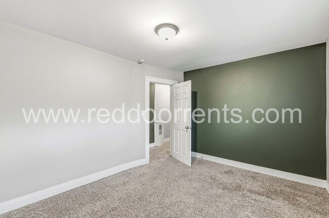 Building Photo - Spacious and Convenient 3-Bedroom Home in Indianapolis