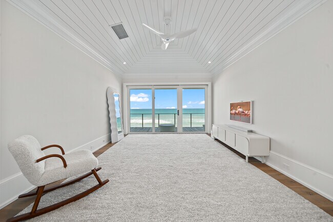 Building Photo - 5525 Jimmy Buffett Mem Hwy