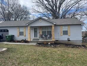 Building Photo - Maryville City Schools 37804 - 3 bedroom, 2 bath home - Contact Bako Patel (865)283-5600