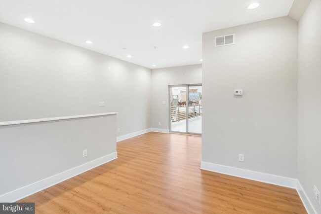 Building Photo - 1424 S 18th St